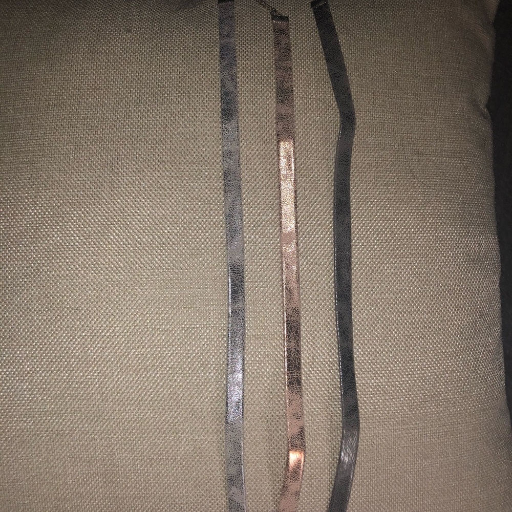 Torrid metallic chokers
